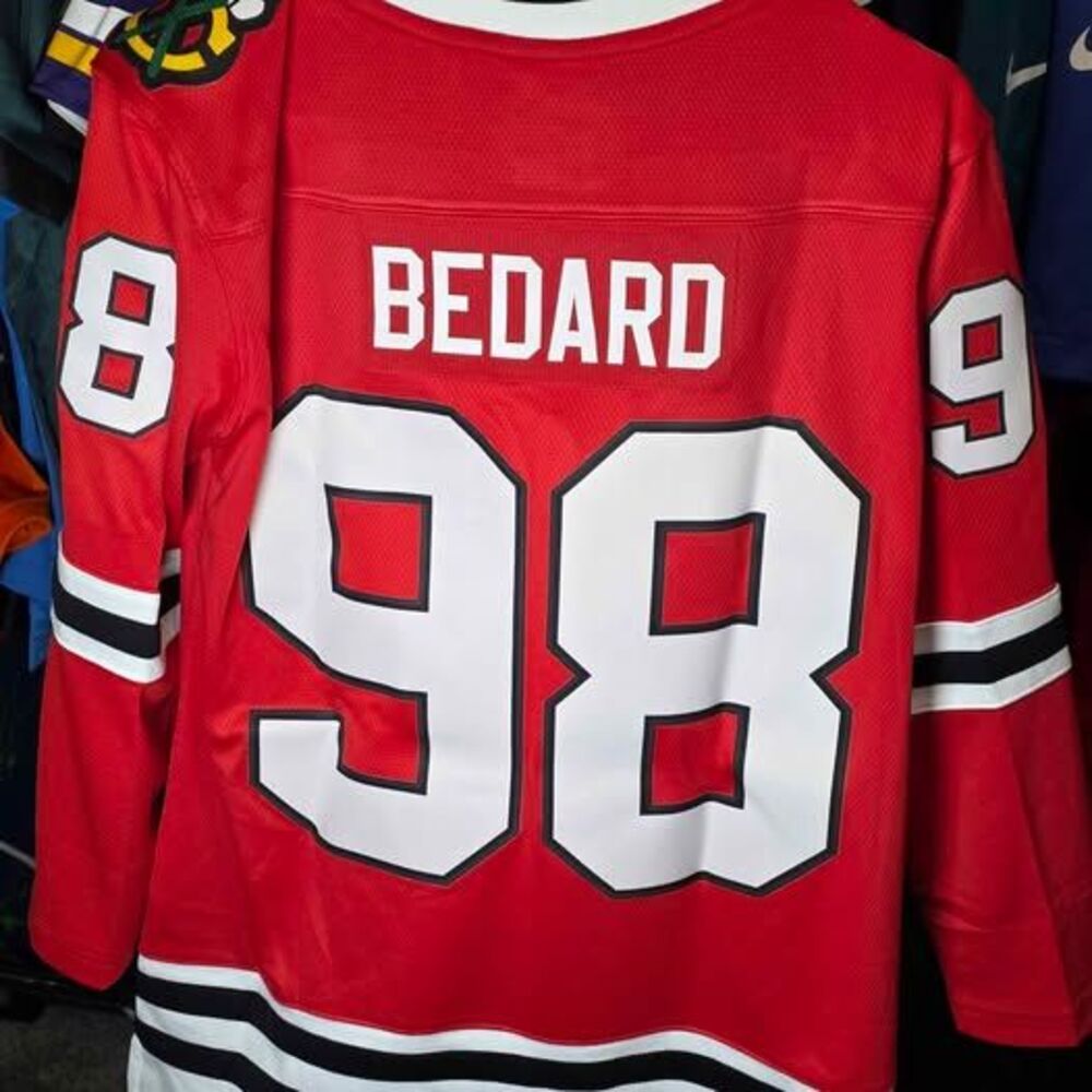 Connor Bedard Chicago Blackhawks Womens Small Fanatics NHL Jersey
